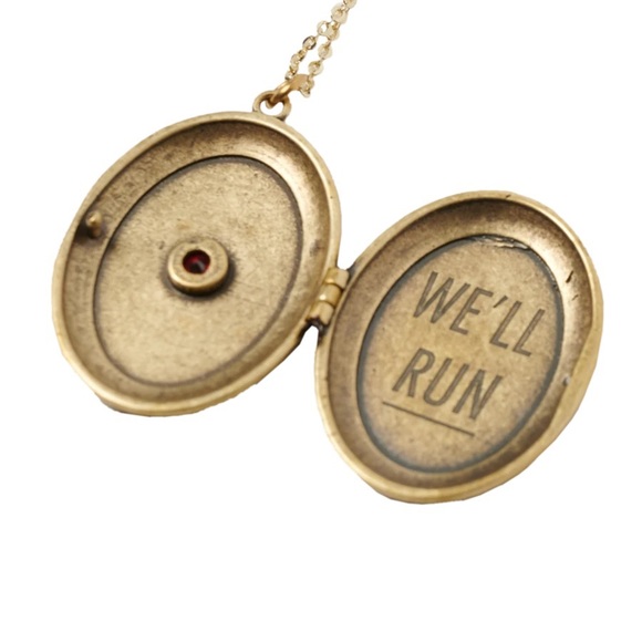 NEW Taylor Swift “We’ll Run” Locket Necklace - Picture 15 of 16